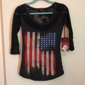 NWT black American flag 3/4 length sleeve top
